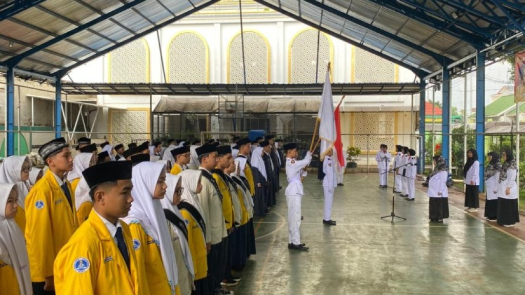 MTsN 41 Al Azhar Asy Syarif Resmi Lantik Pengurus OSIS Periode 2025–2026